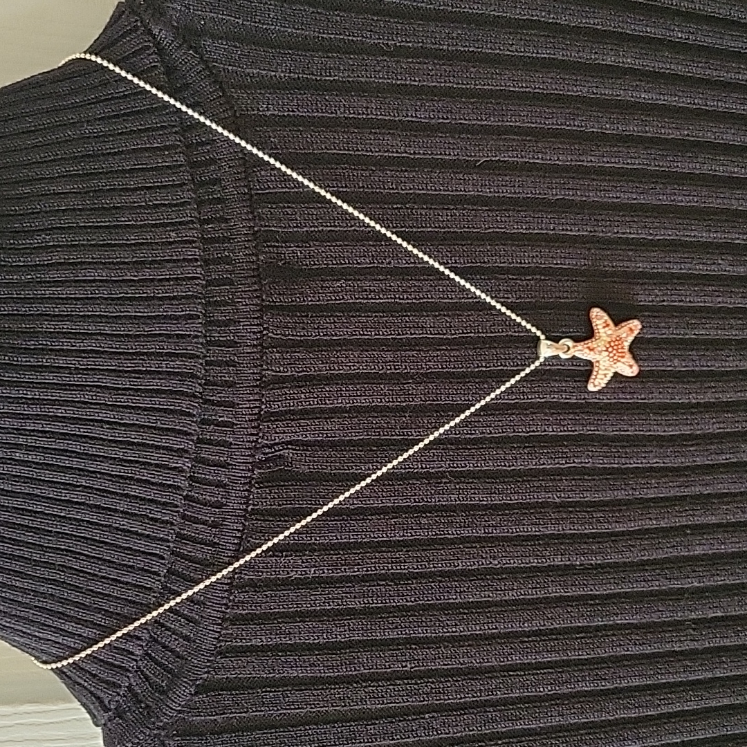Starfish Pendant Necklace